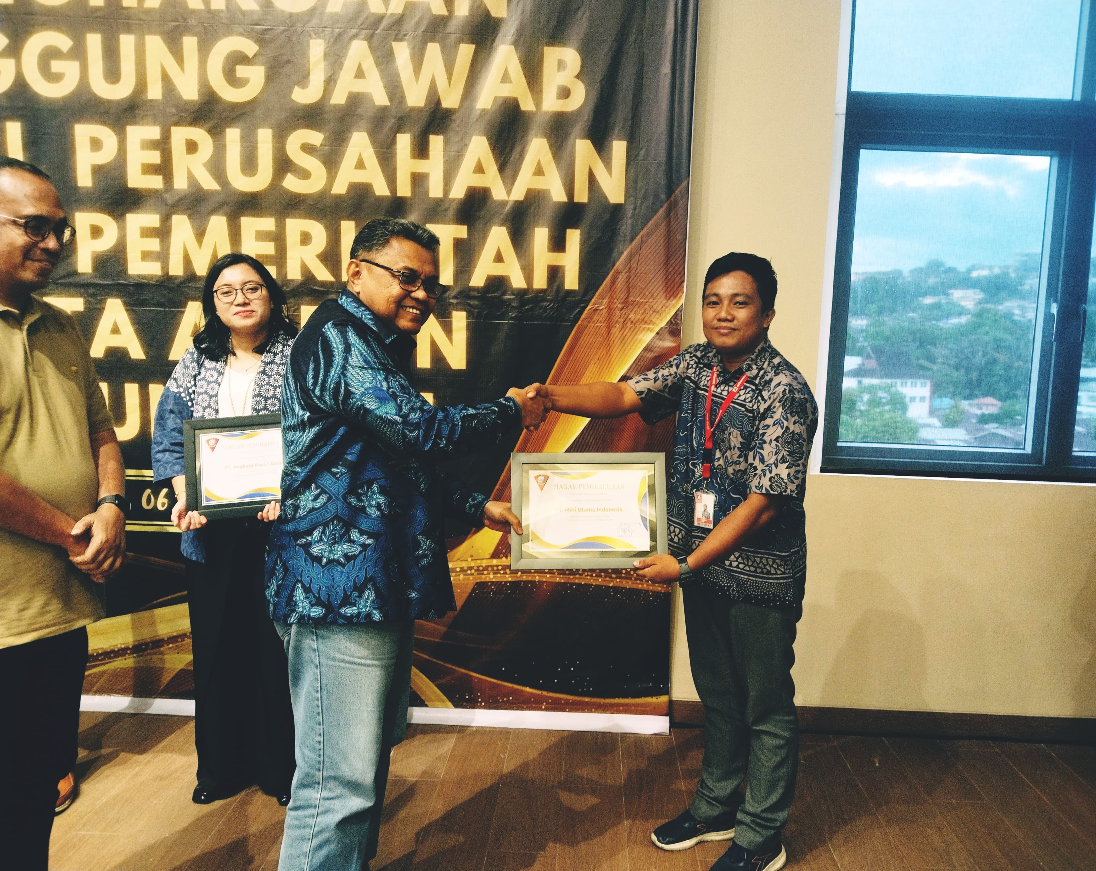 Alfamidi Raih Penghargaan Tanggung Jawab Sosial Perusahaan 2024 dari Pemkot Ambon