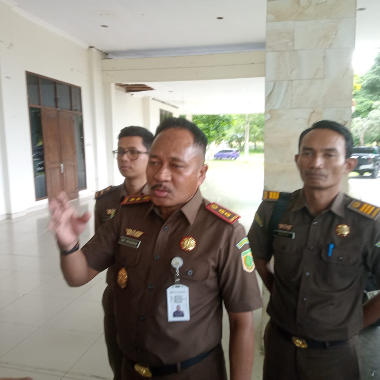 Kajari Buru Buka Kegiatan Pencanangan Program Jaksa Garda Desa