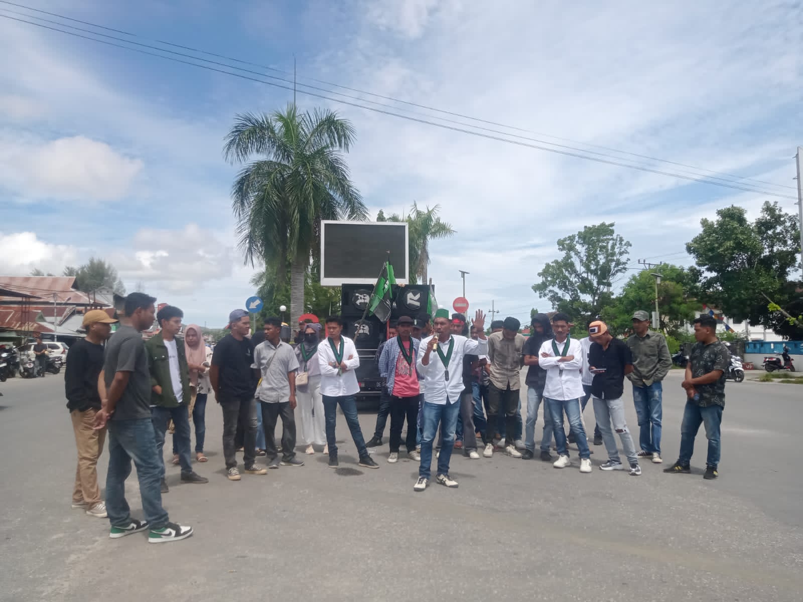 HMI Buru Minta Polres Buru Tangkap Haji Sultan