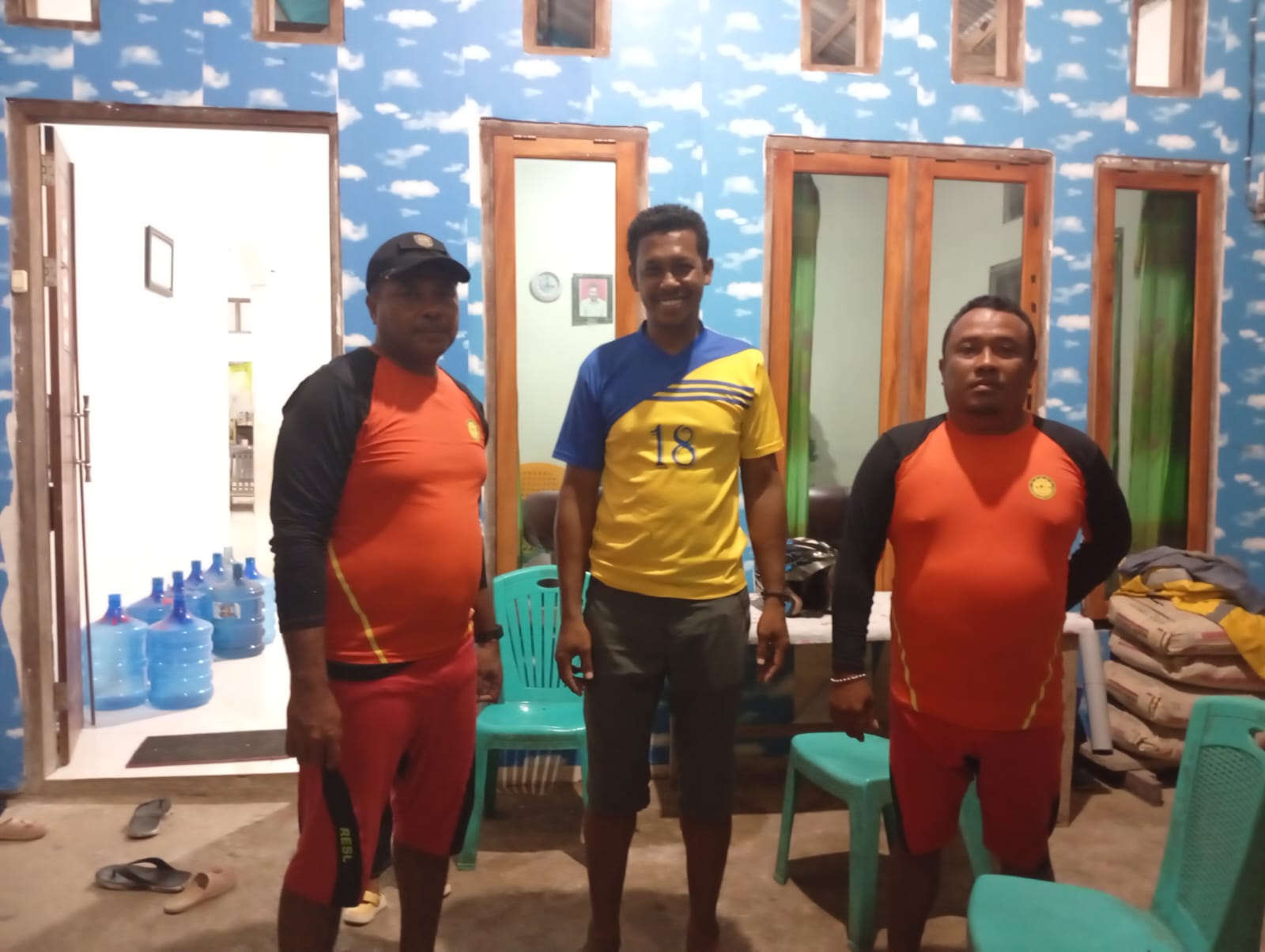 POS SAR Saumlaki Berhasil Temukan 1 orang Nelayan Dalam Keadaan Selamat di Perairan Olilit (Kab. Kep. Tanimbar)