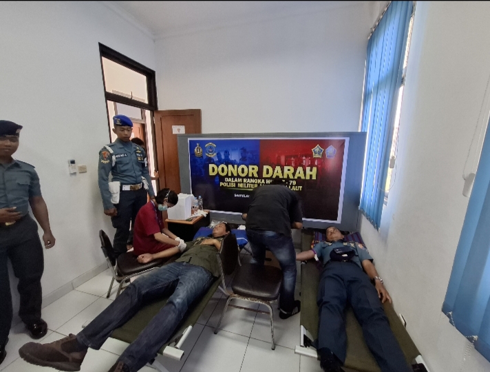 KOMANDAN LANAL SAUMLAKI MENGGELAR KEGIATAN DONOR DARAH DALAM RANGKA MEMPERINGATI HUT KE – 79 POMAL