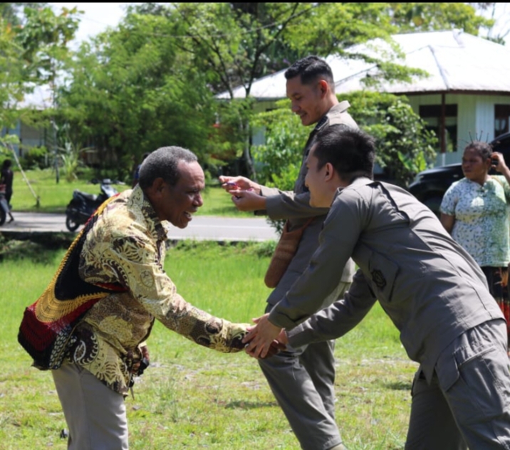 Satgas Ops Damai Cartenz 2025 Ibadah Bersama Jemaat GKI Pniel Yalimo, Doakan Kedamaian di Tanah Papua