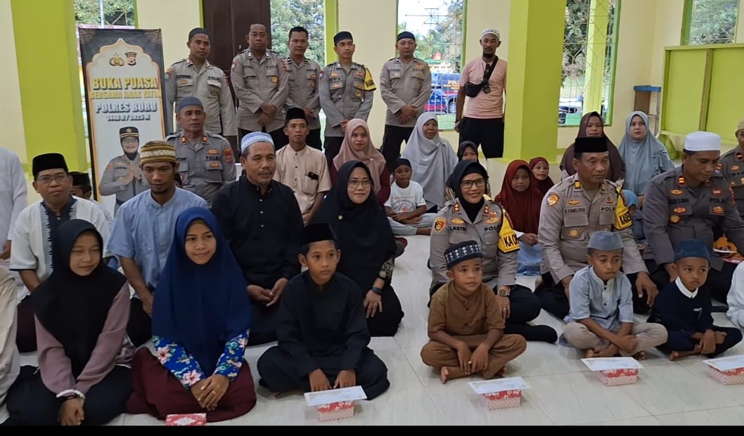 Bukber Kapolres Buru Dengan Anak  Yatim di Pondok Pesantren Uswatun Hasanah
