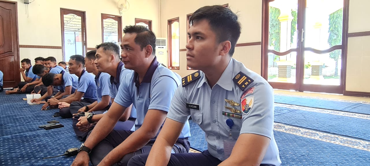 Personel Lanud Pattimura Ikuti Kegiatan Keagamaan Selama di Bulan Suci Ramadhan