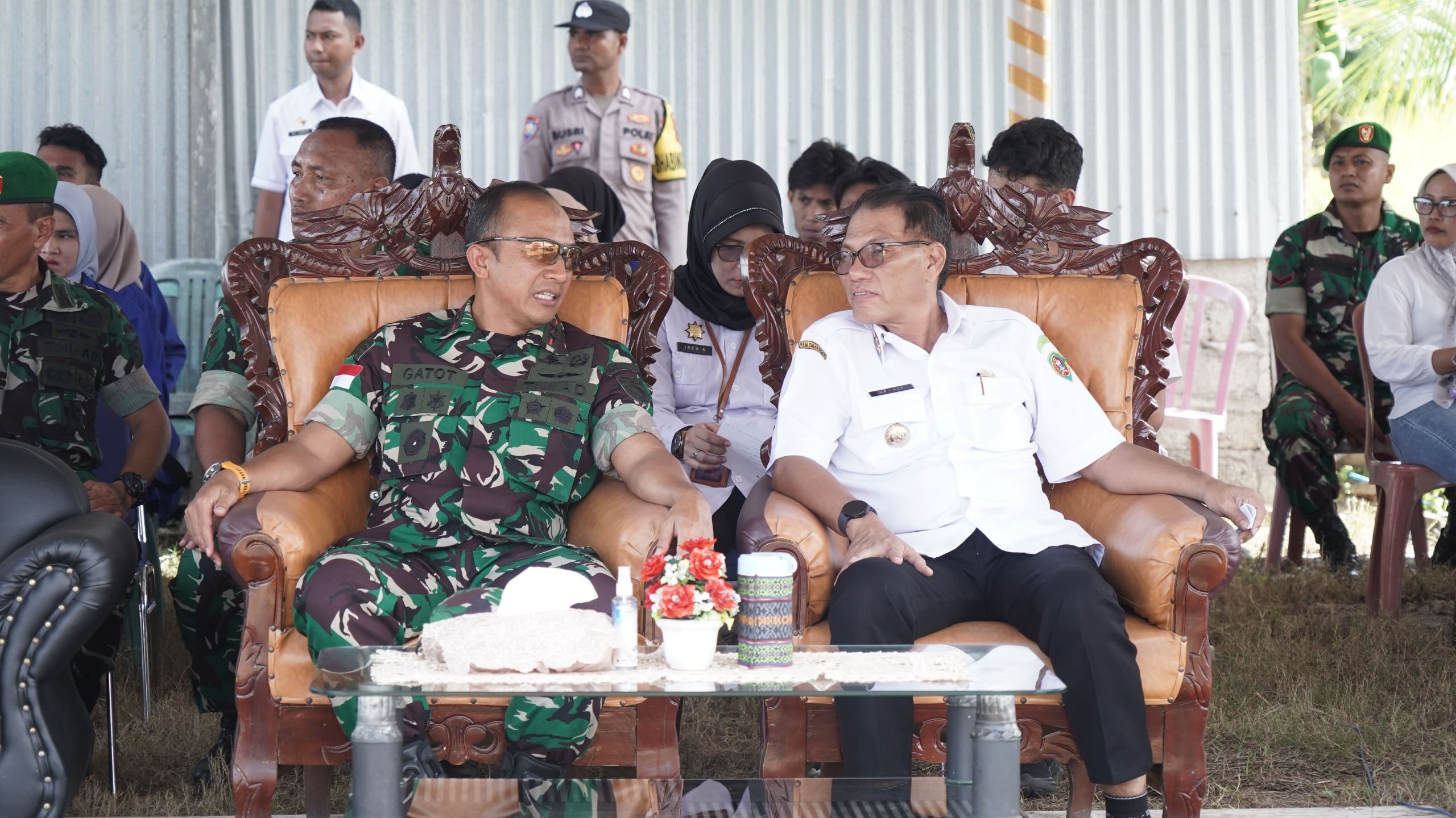 Dukung Ketahanan Pangan Nasional, Pangdam XV/Pattimura Ikut Panen Padi di Pulau Buru