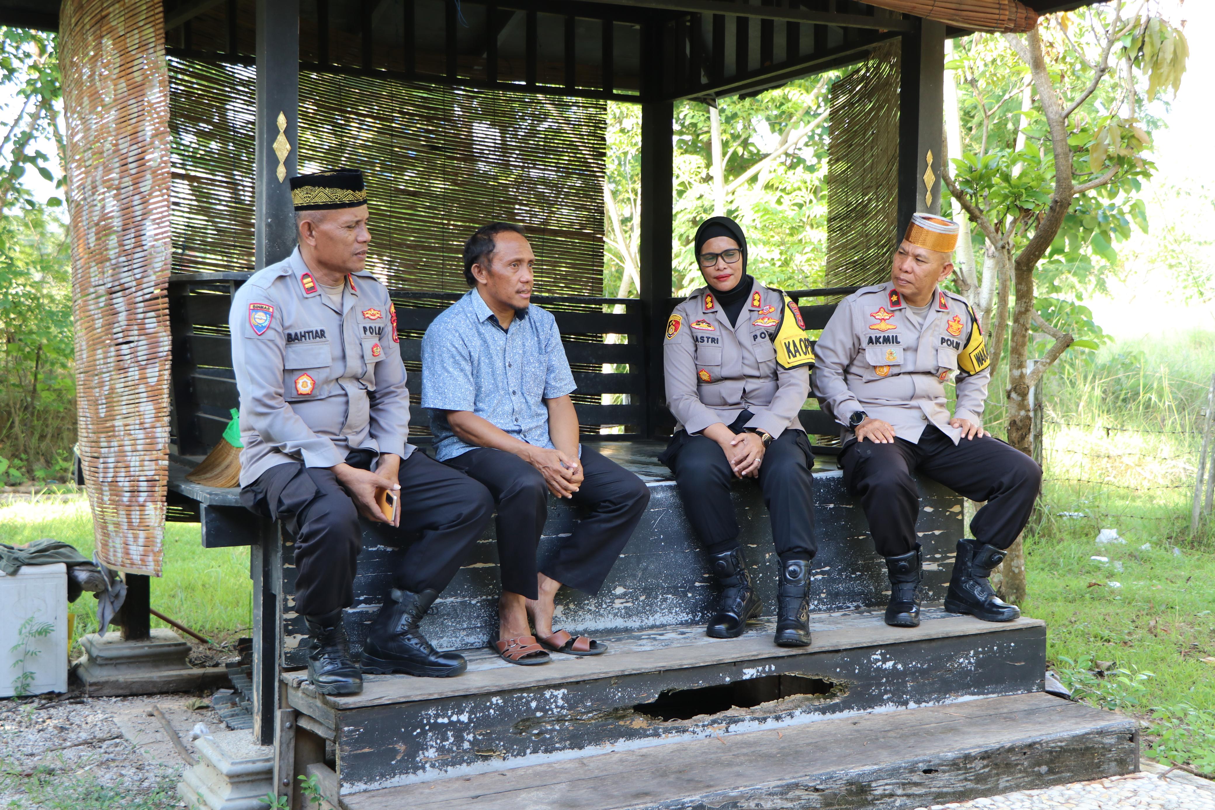 Demi Mempererat Tali Silaturahmi, Kapolres Buru Datangi Tokoh-Tokoh Agama di Namlea