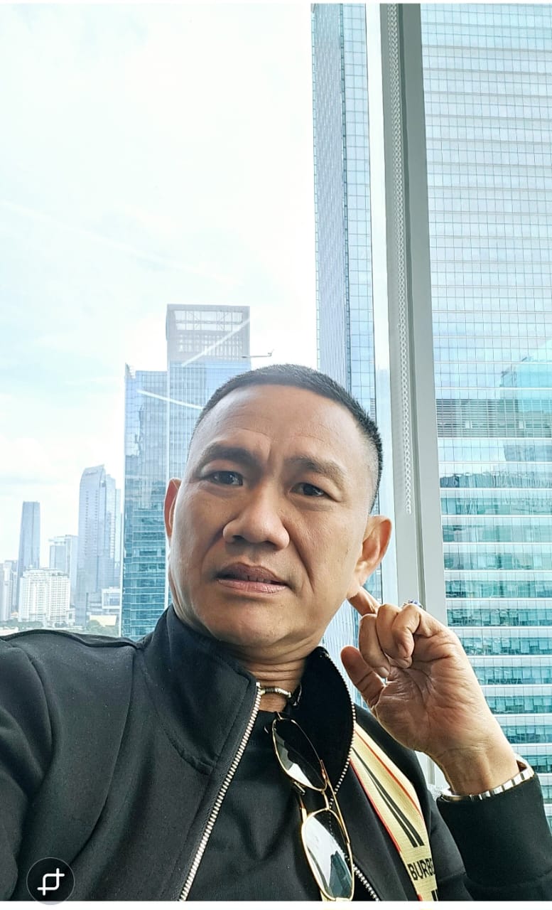 Ketua DPD Partai Nasdem Kab.Buru Memberi Bantuan Kubah Kepada Mesjid Desa Aulinan Dan Resmikan Mesjid Baru Di Desa Waimiting