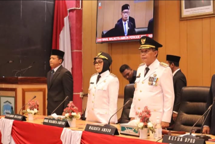 Wattimena Menyampikan Pidato Perdana Di Sidang Paripurna Istimewa DPRD Kota Ambon.