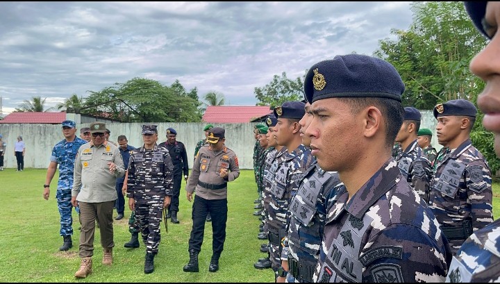 DANLANAL TUAL HADIRI APEL GELAR PASUKAN OPERASI KETUPAT SALAWAKU TAHUN 2025