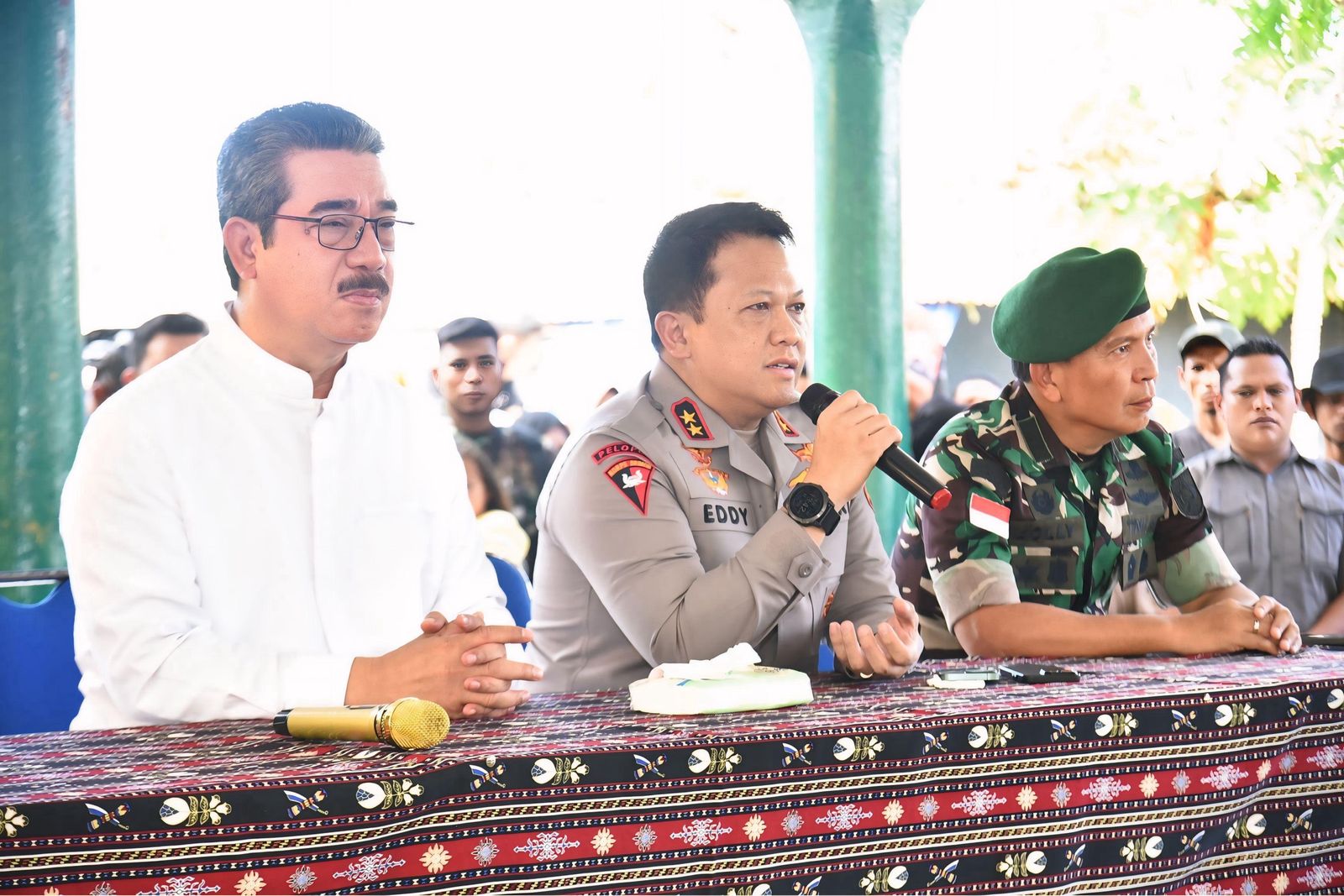 Kapolda Maluku, Gubernur Maluku, Pangdam XV/Pattimura Respon Cepat Turun TKP Mediasi Pasca Bentrok Tulehu-Tial