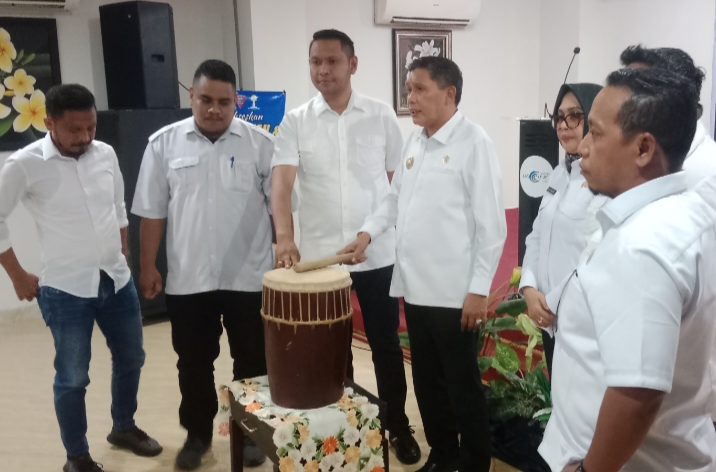 Walikota Ambon Bodewin Wattimena Resmi Membuka Rakercab HIPMI 2025-2028
