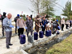 LANAL ARU MELAKSANAKAN PEMUSNAAN MIRAS ILEGAL BERSAMA FORKOPIMDA KEPULAUAN ARU