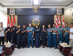 DANLANTAMAL IX AMBON TERIMA KUNJUNGAN AUDIENSI KAKANWIL BEA DAN CUKAI MALUKU