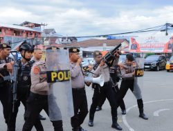 Polresta Ambon Gelar Simulasi Quick Respon 110, Uji Kesiapsiagaan Personel Hadapi Situasi Darurat