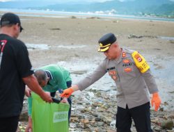 Wakapolresta Ambon Turut Sukseskan Gerakan Sungai Bersih di Bawah JMP