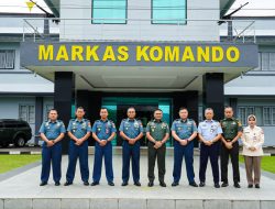 KODAERAL IX TERIMA KUNJUNGAN KAPUSJARAH TNI DALAM RANGKA PENGUMPULAN DATA DUKUNG PEMBUATAN SEJARAH TNI
