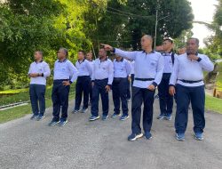 Komandan Kodaeral IX Olahraga Bersama dan Tinjau Fasilitas Strategis di Mako Kodaeral IX