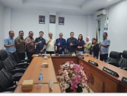 Pelindo, Tirta Yapono, dan DPRD Kota Ambon Rapat Bahas Pengelolaan Air Bersih di Pelabuhan