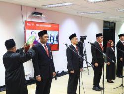 PERKUAT ORGANISASI DAN PENGAWASAN, OJK LANTIK KEPALA DEPARTEMEN DAN KEPALA OJK DAERAH