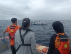 Dua Nelayan Tual Selamat Setelah Longboat Mati Mesin