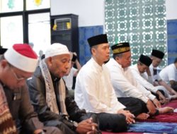 Gelar Sholat Idul Adha, Kapolda Maluku: Semangat Idul Adha Harus Menjadi Energi Pengabdian Polri untuk Masyarakat